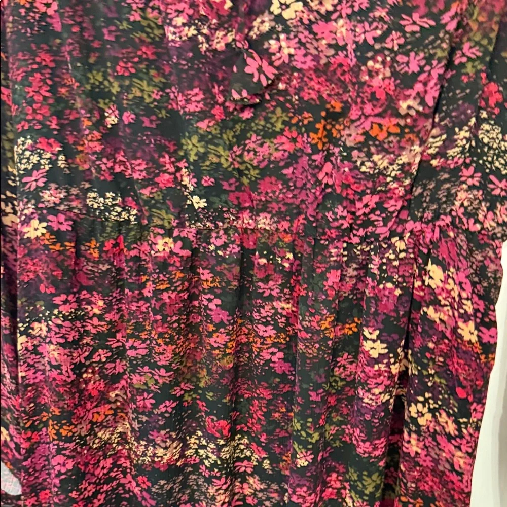 CeCe Black and Red Floral Long Sleeve Dress - Picture 5 of 8